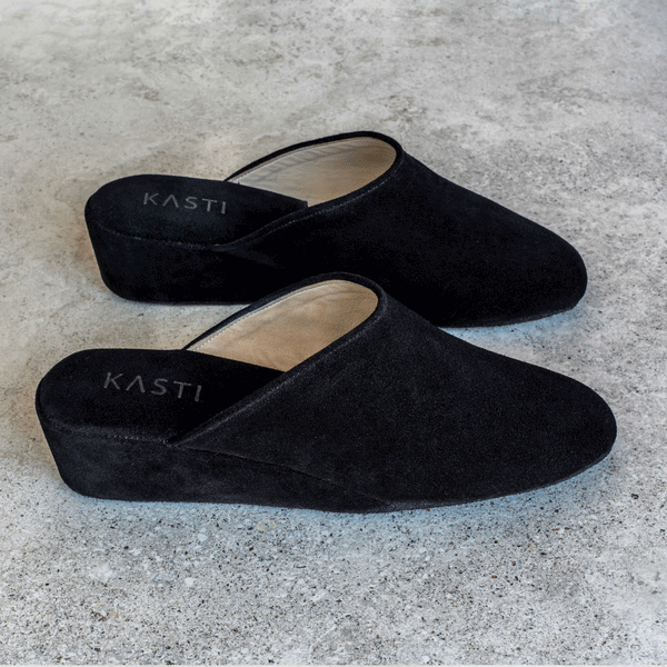 Olive wedge slipper - black