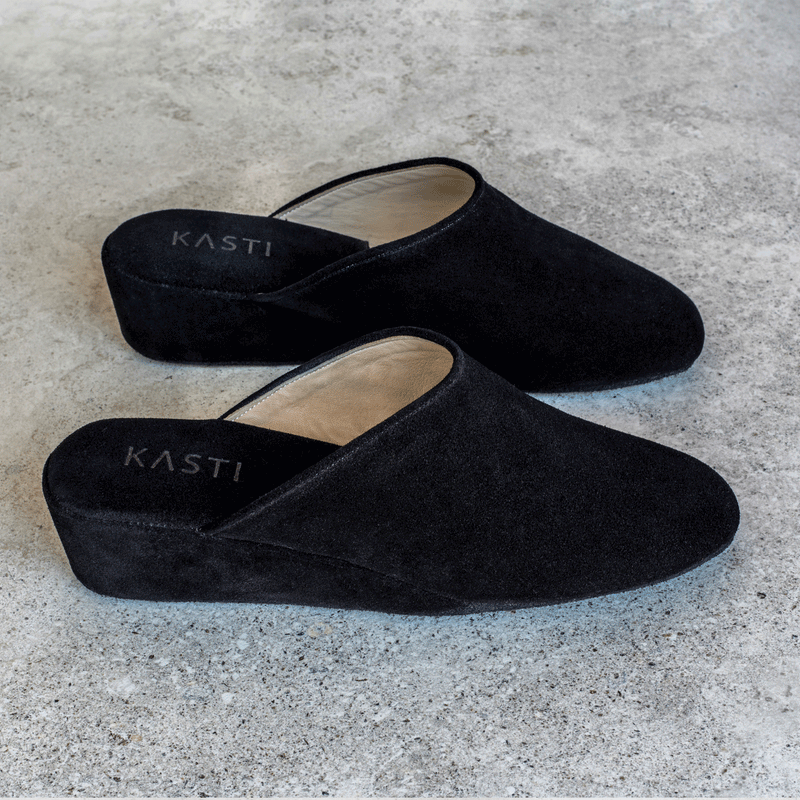 Olive wedge slipper - black