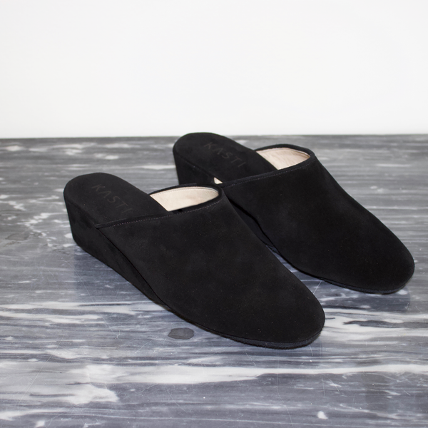 Olive wedge slipper - black